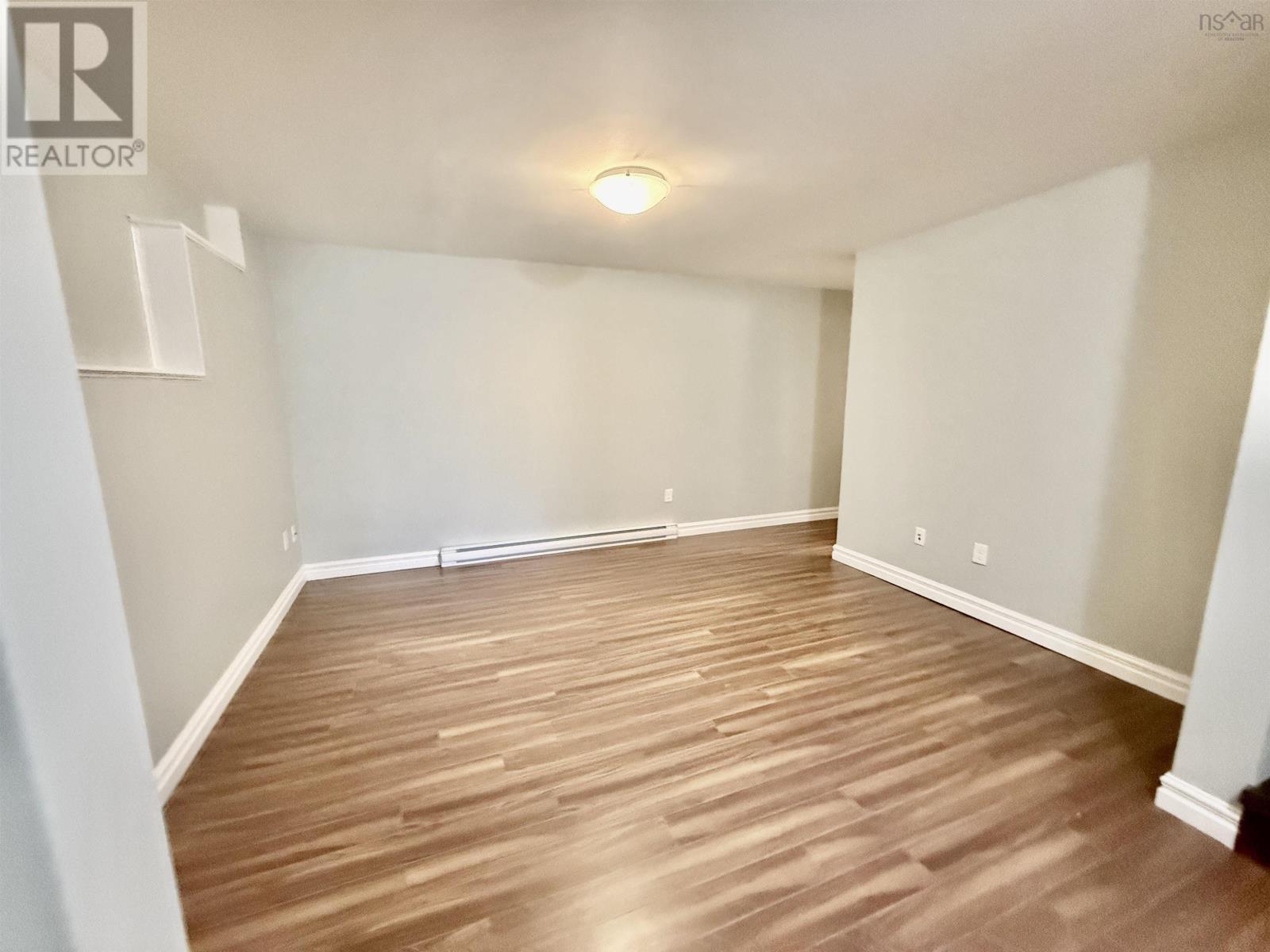 Property 22 of 33 of 719 Pleasant Street