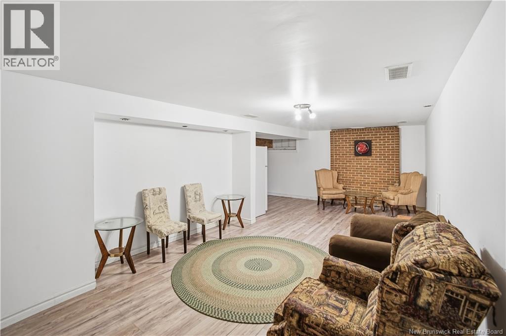 22 Knox Court - 23