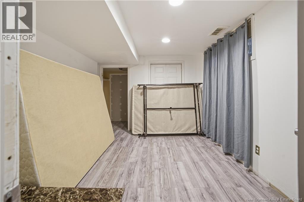 22 Knox Court - 28
