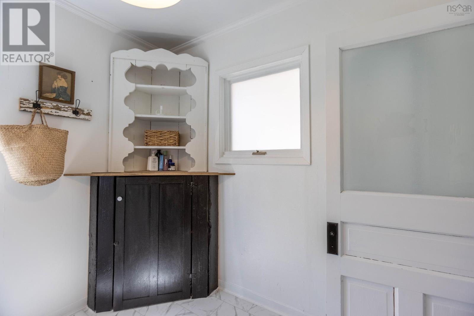 Property 11 of 46 of 8237 Highway 209