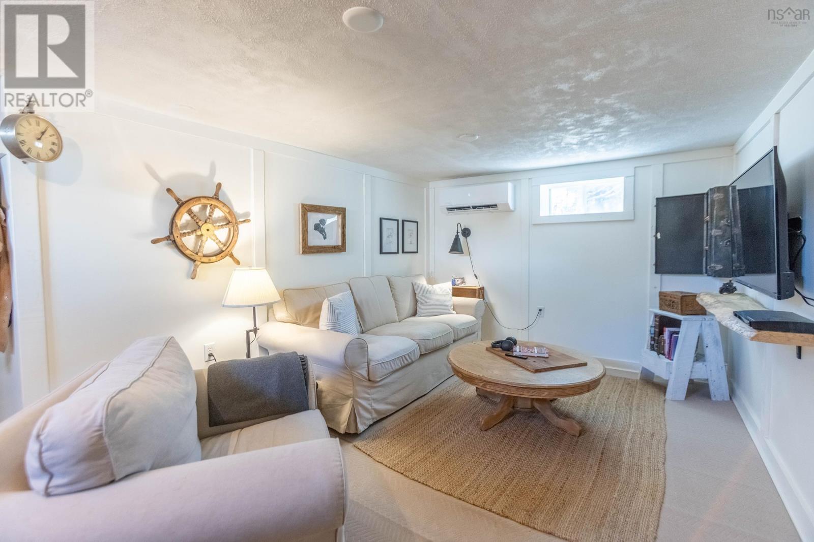 Property 34 of 46 of 8237 Highway 209