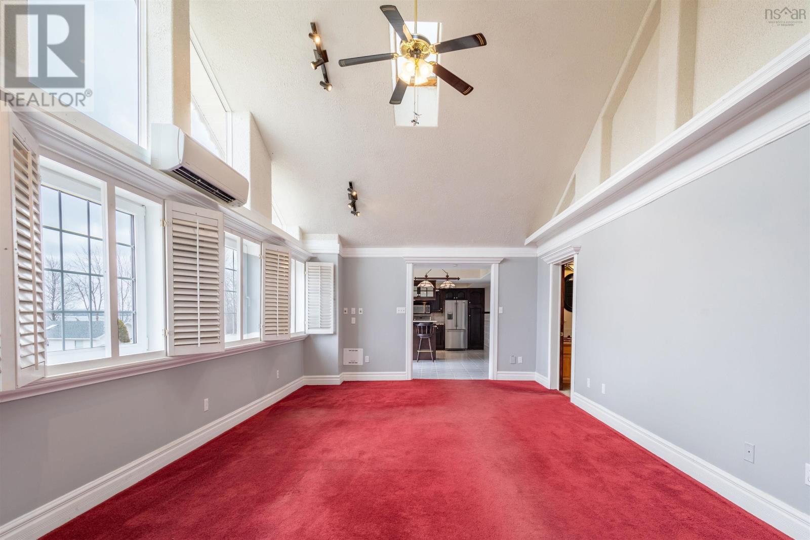 Property 4 of 42 of 10383 105 Highway