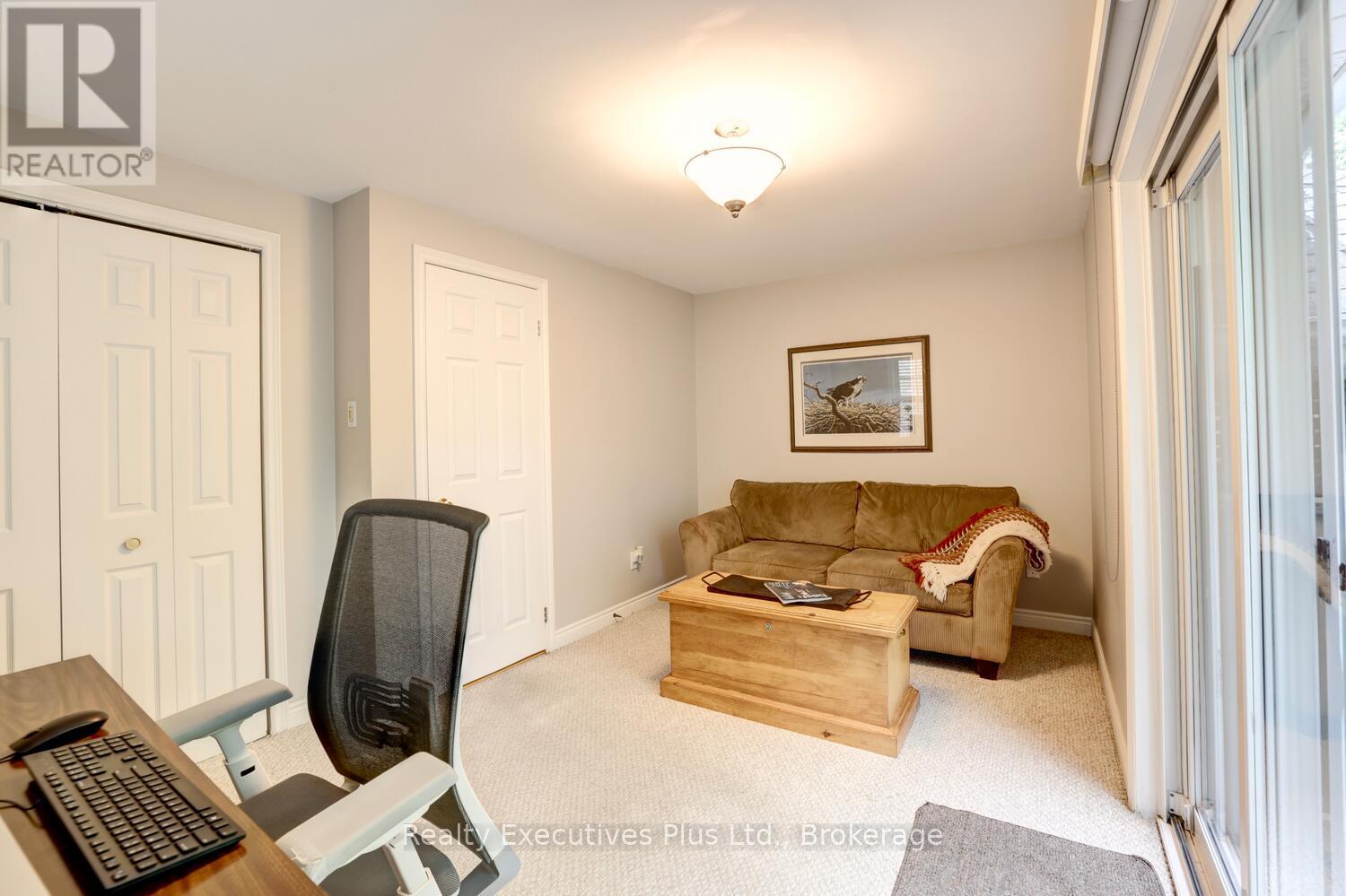 322 PINE AVENUE - 23