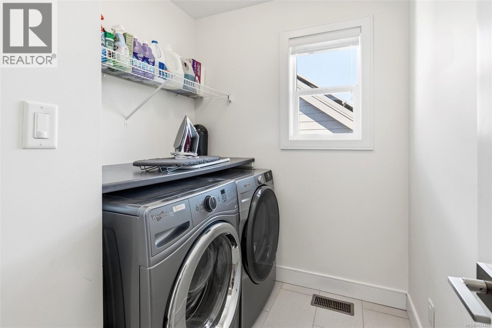 2909 PILATUS RUN - 24