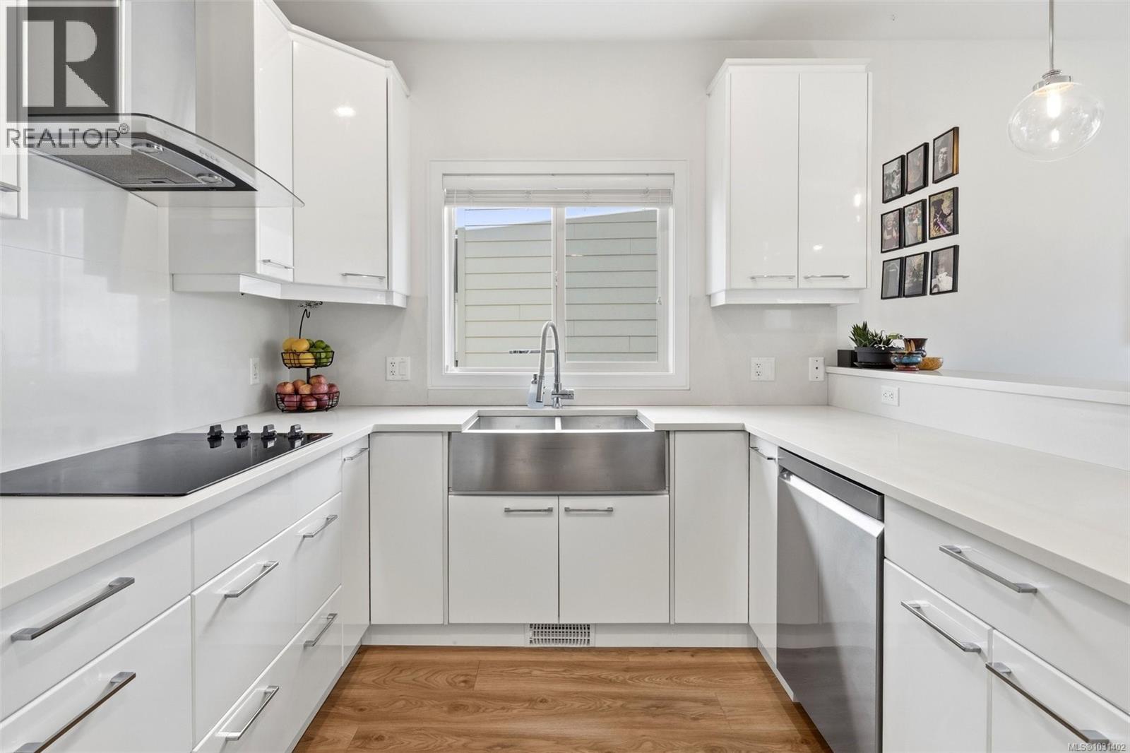 2909 PILATUS RUN - 11