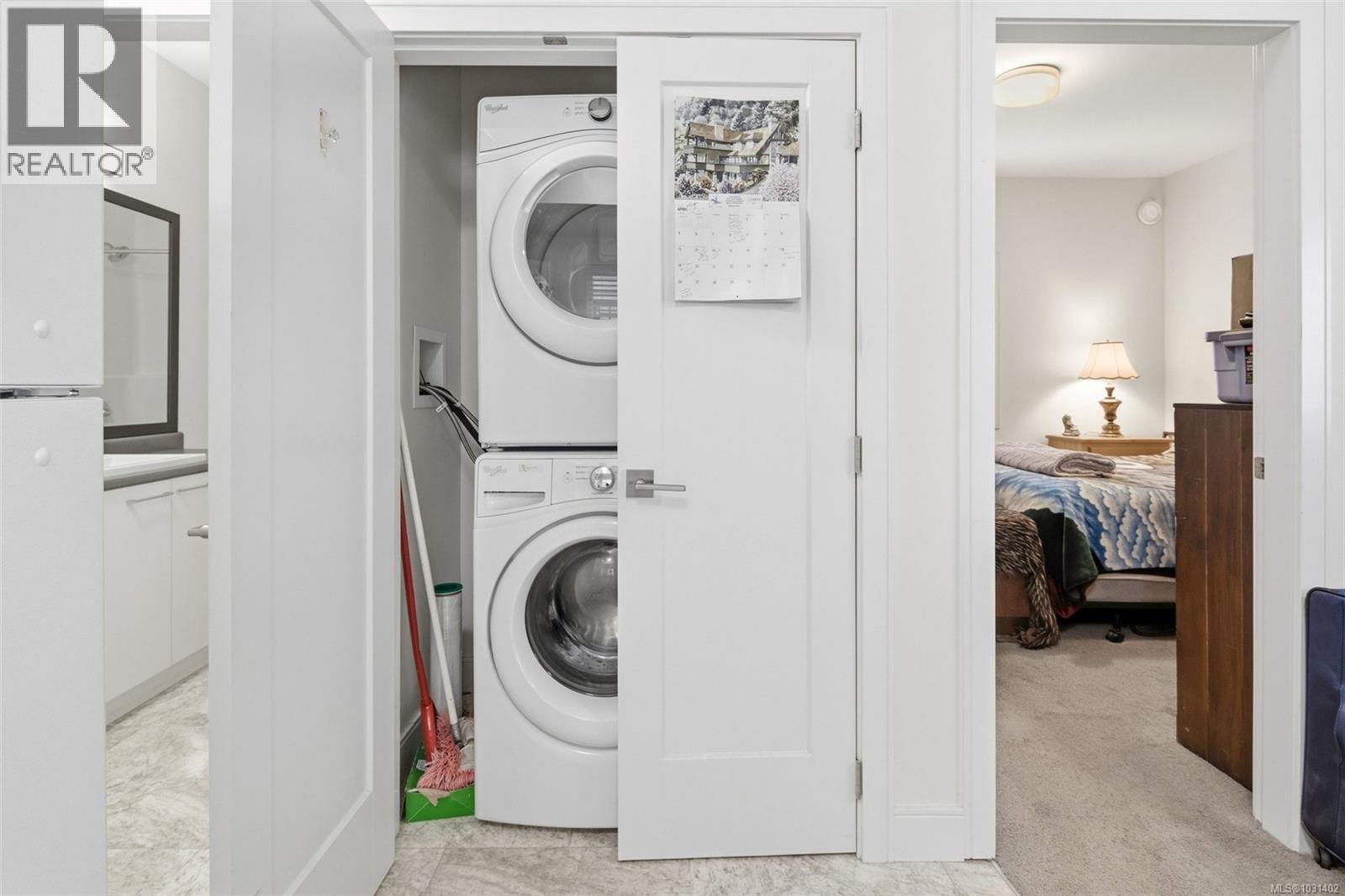 2909 PILATUS RUN - 34