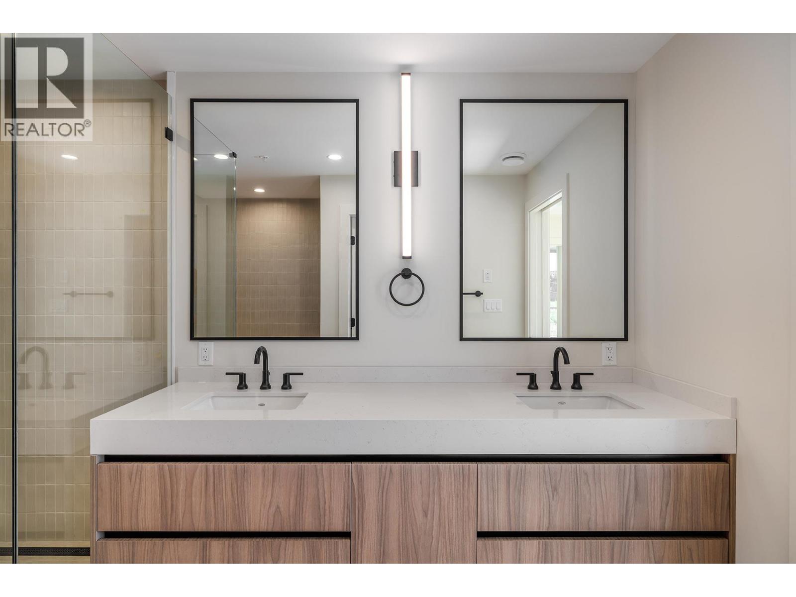 5304 Buchanan Road Unit# 102, Peachland