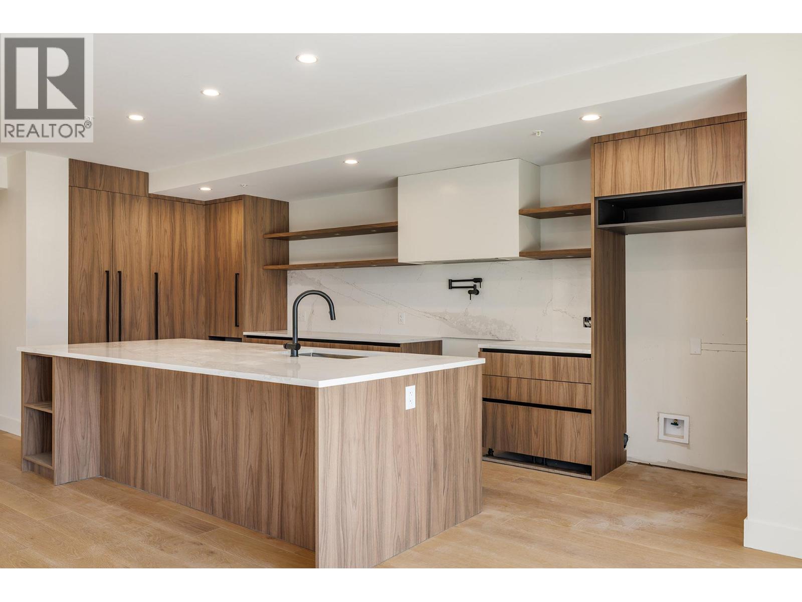 5304 Buchanan Road Unit# 102, Peachland