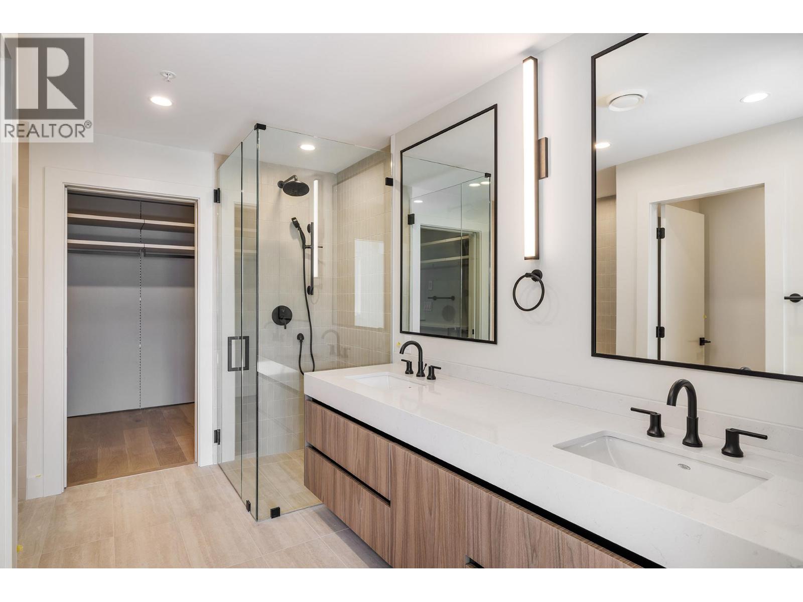 5304 Buchanan Road Unit# 102, Peachland