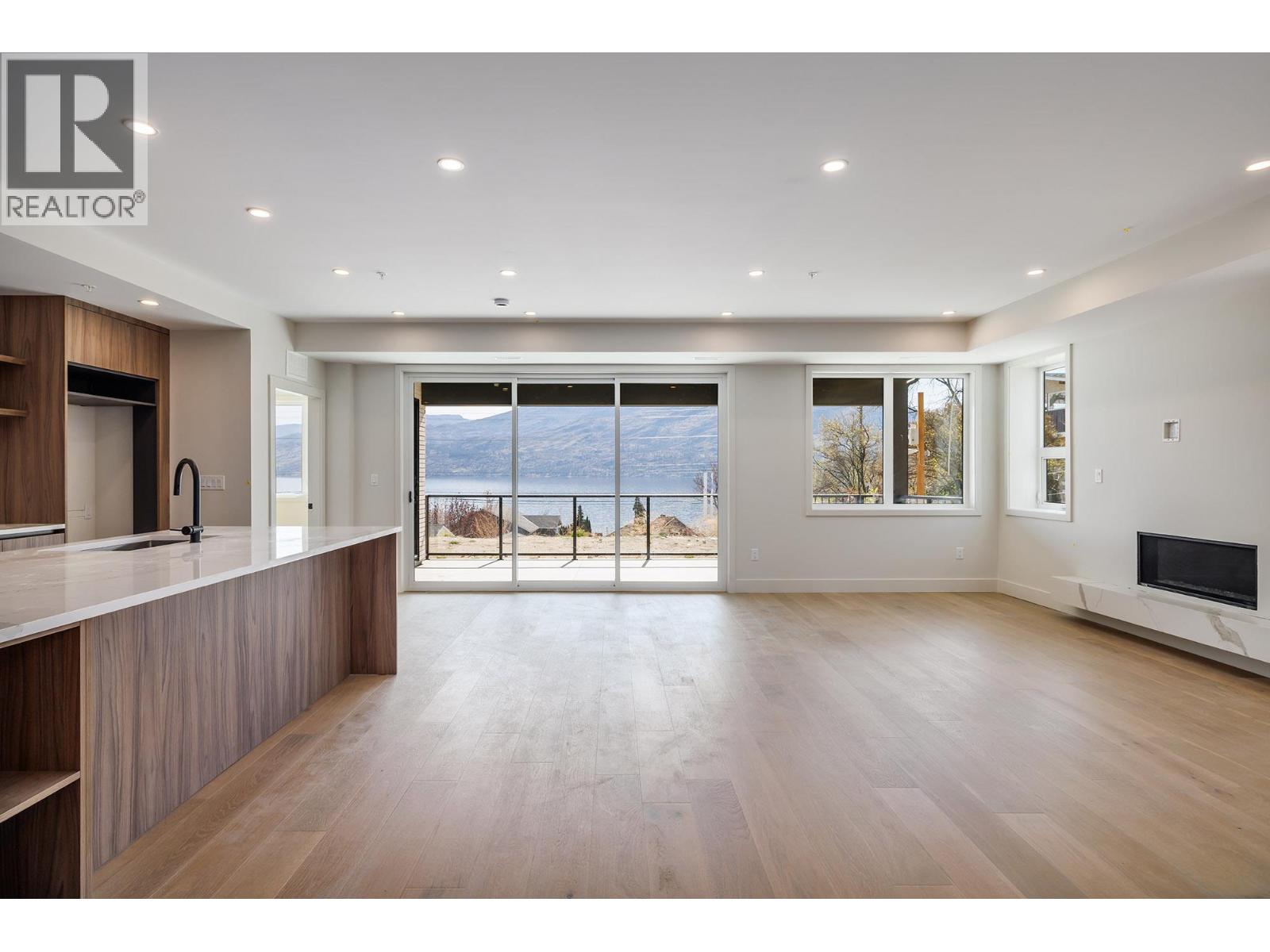 5304 Buchanan Road Unit# 102, Peachland