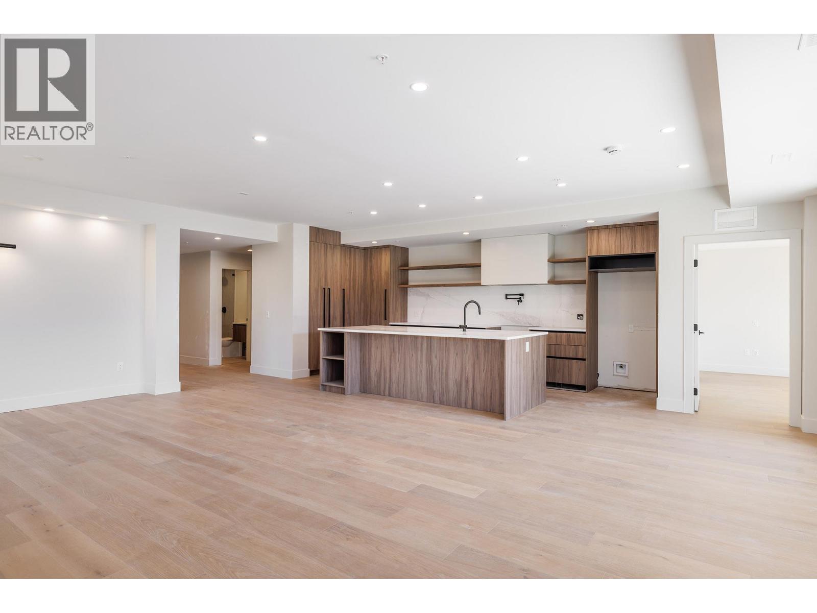 5304 Buchanan Road Unit# 102, Peachland