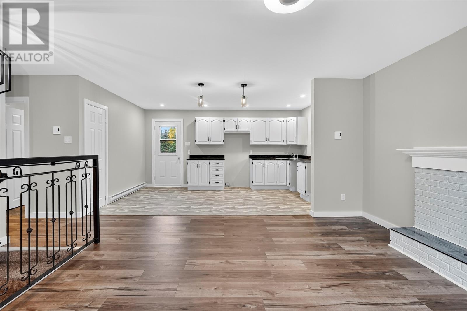 32 Church Road — photo 11