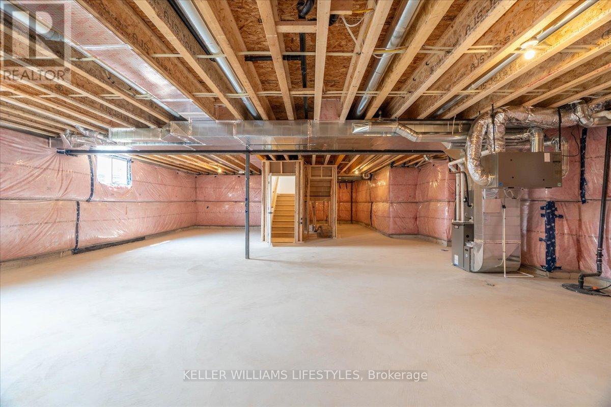 39 EAST GLEN DRIVE - 39