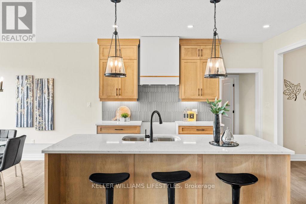 52 EAST GLEN DRIVE - 13