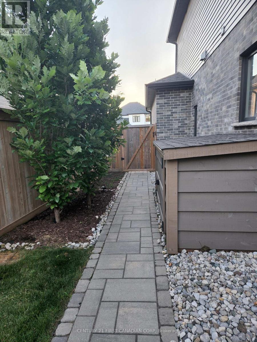 1066 RIVERBEND ROAD Property Photo