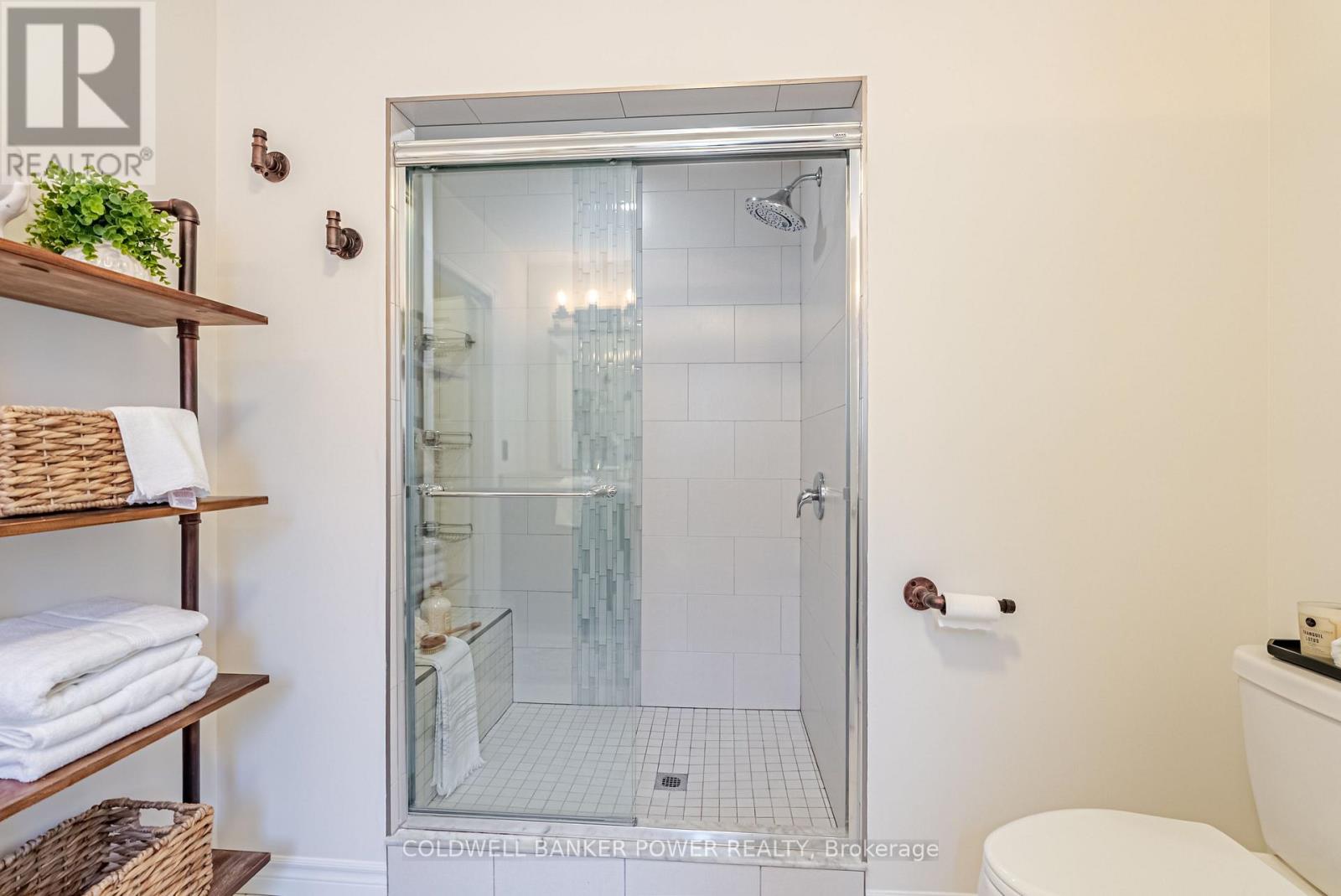 429 BOURDEAU ROAD - 27