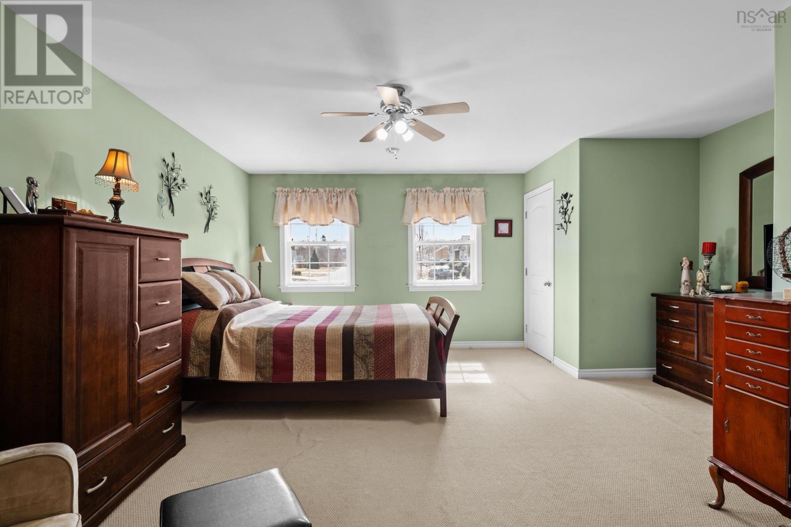 Property 23 of 48 of 2 Golden Eagle Drive, Eagle Landing