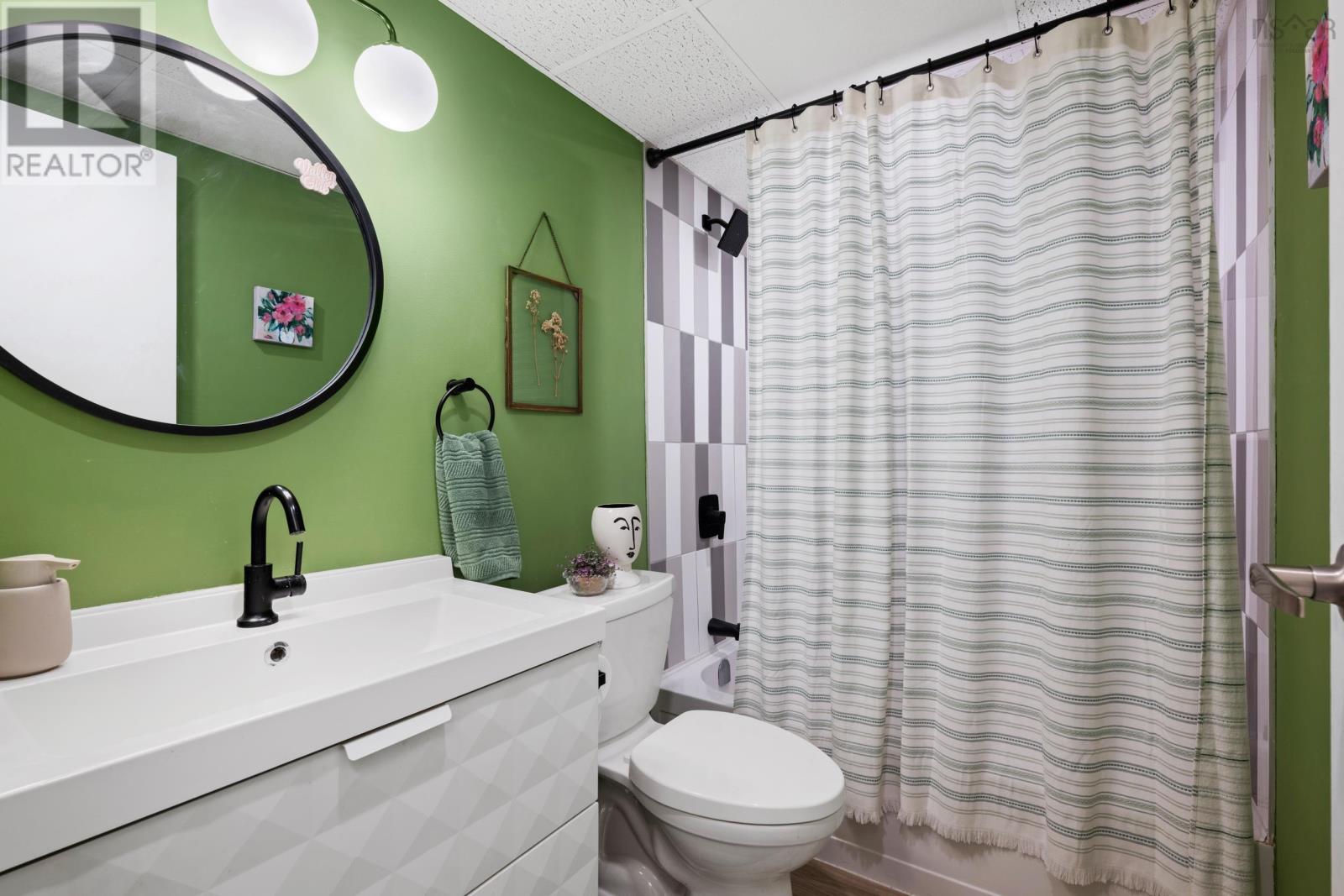 Property 30 of 36 of 309 5572 North Ridge Road