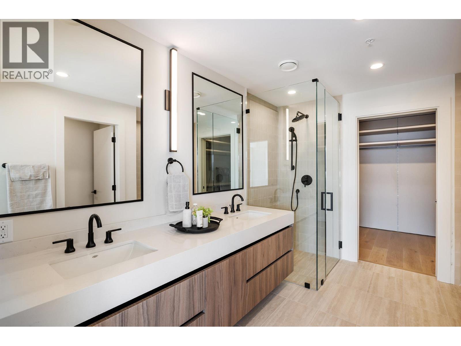 5304 Buchanan Road Unit# 201, Peachland