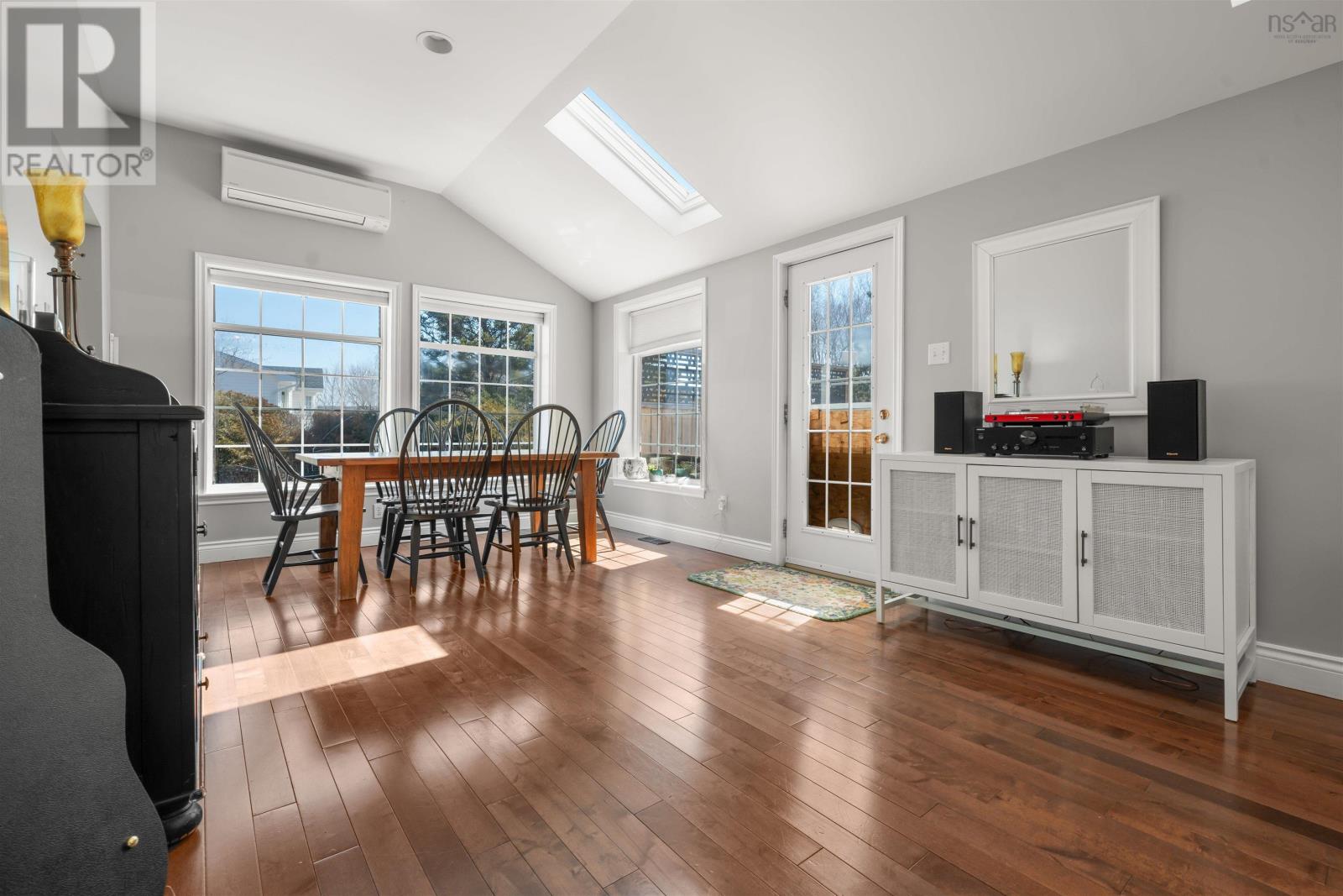 Property 24 of 48 of 65 Dorset Drive