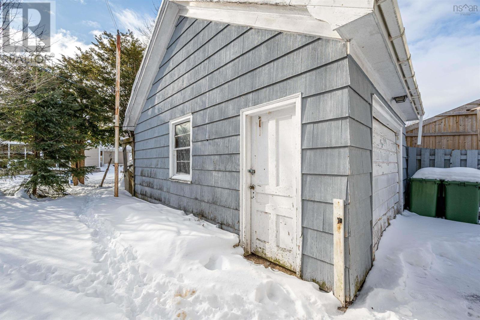 Property 43 of 49 of 56 Whitman Court