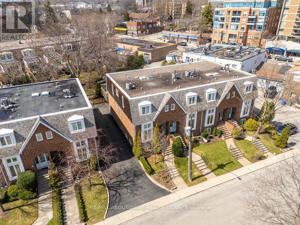 86 FORSYTHE STREET - 44