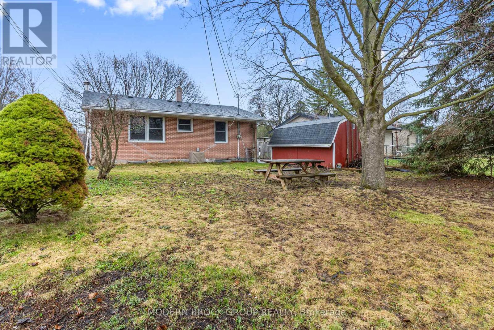 94 BISLEY CRESCENT - 7