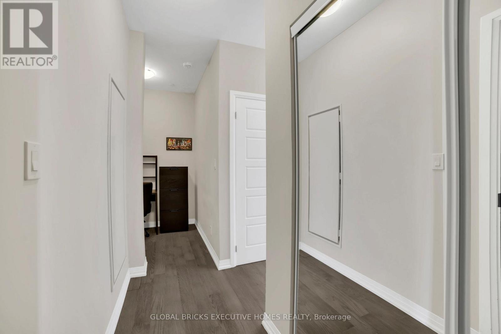 208 - 3265 CARDING MILL TRAIL — photo 6