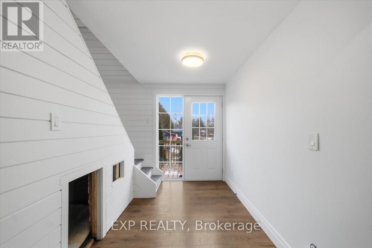 303 BRUCE RD 9 - 22
