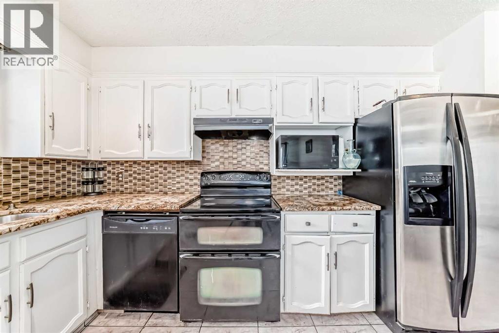 Single Family House Bungalow for Sale in  Temple Road NE Temple Calgary 