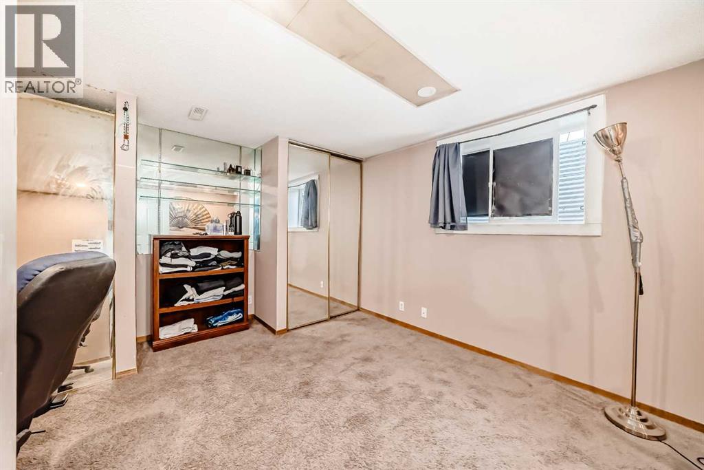 Single Family House Bungalow for Sale in  Temple Road NE Temple Calgary 