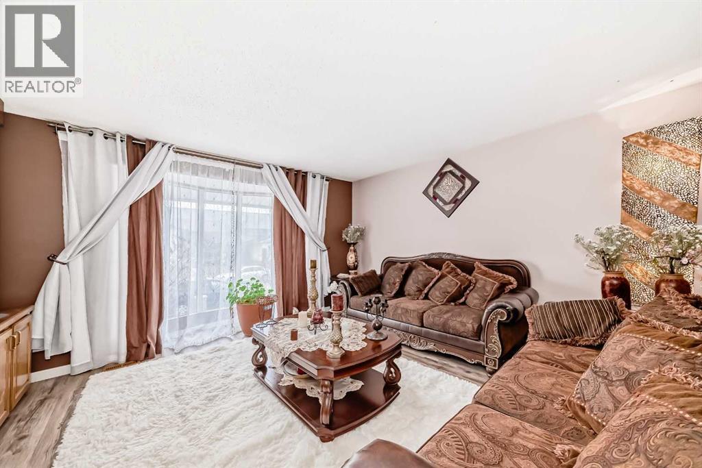 Single Family House Bungalow for Sale in  Temple Road NE Temple Calgary 