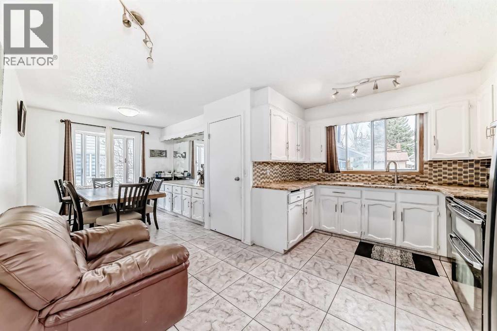 Single Family House Bungalow for Sale in  Temple Road NE Temple Calgary 