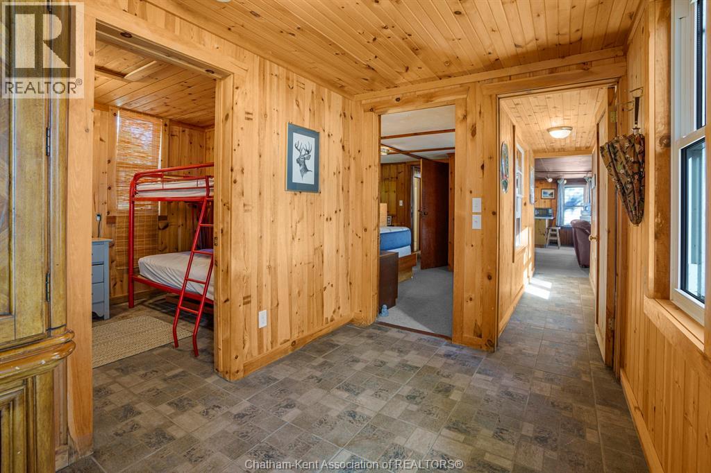 17178 Lakeshore ROAD, Rondeau Park, Ontario, N0P1X0 — Photo 4