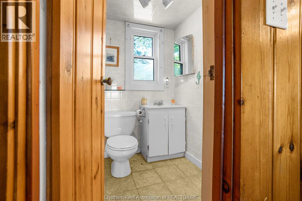 17178 Lakeshore ROAD, Rondeau Park, Ontario, N0P1X0 — Photo 9