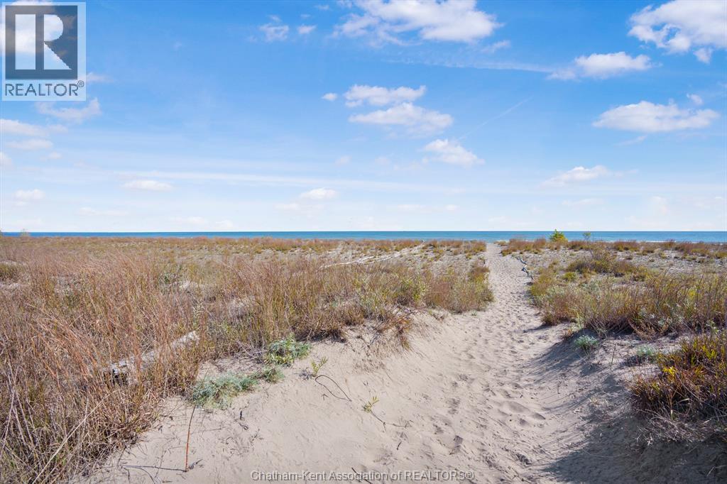 17178 Lakeshore ROAD, Rondeau Park, Ontario, N0P1X0 — Photo 41