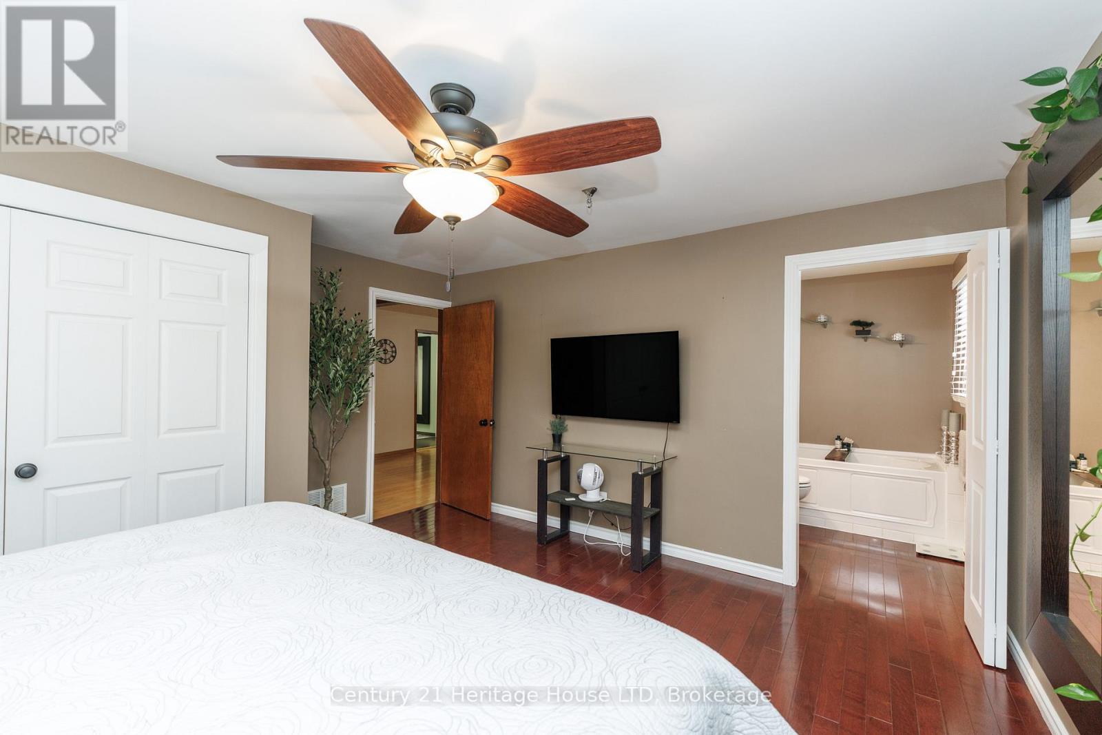 Primary bedroom suite