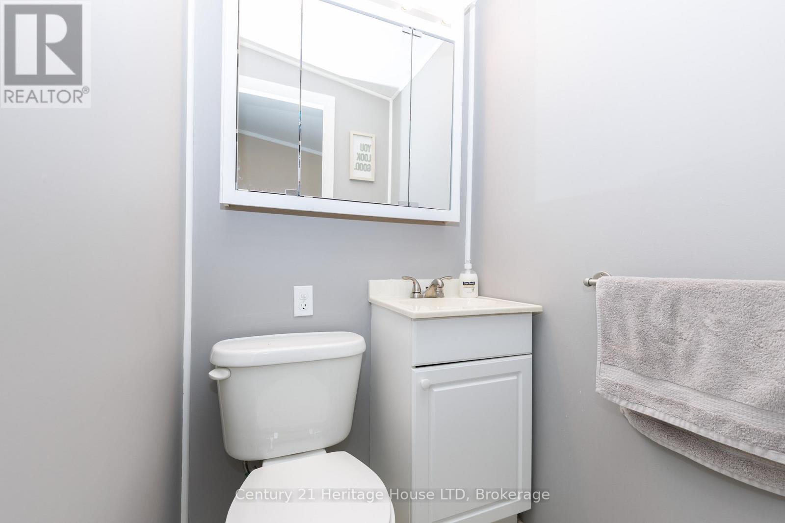 Upstairs 2 pc bath