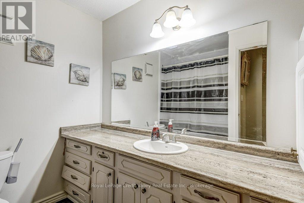 #302 6 SHETTLESTON DRIVE - 21