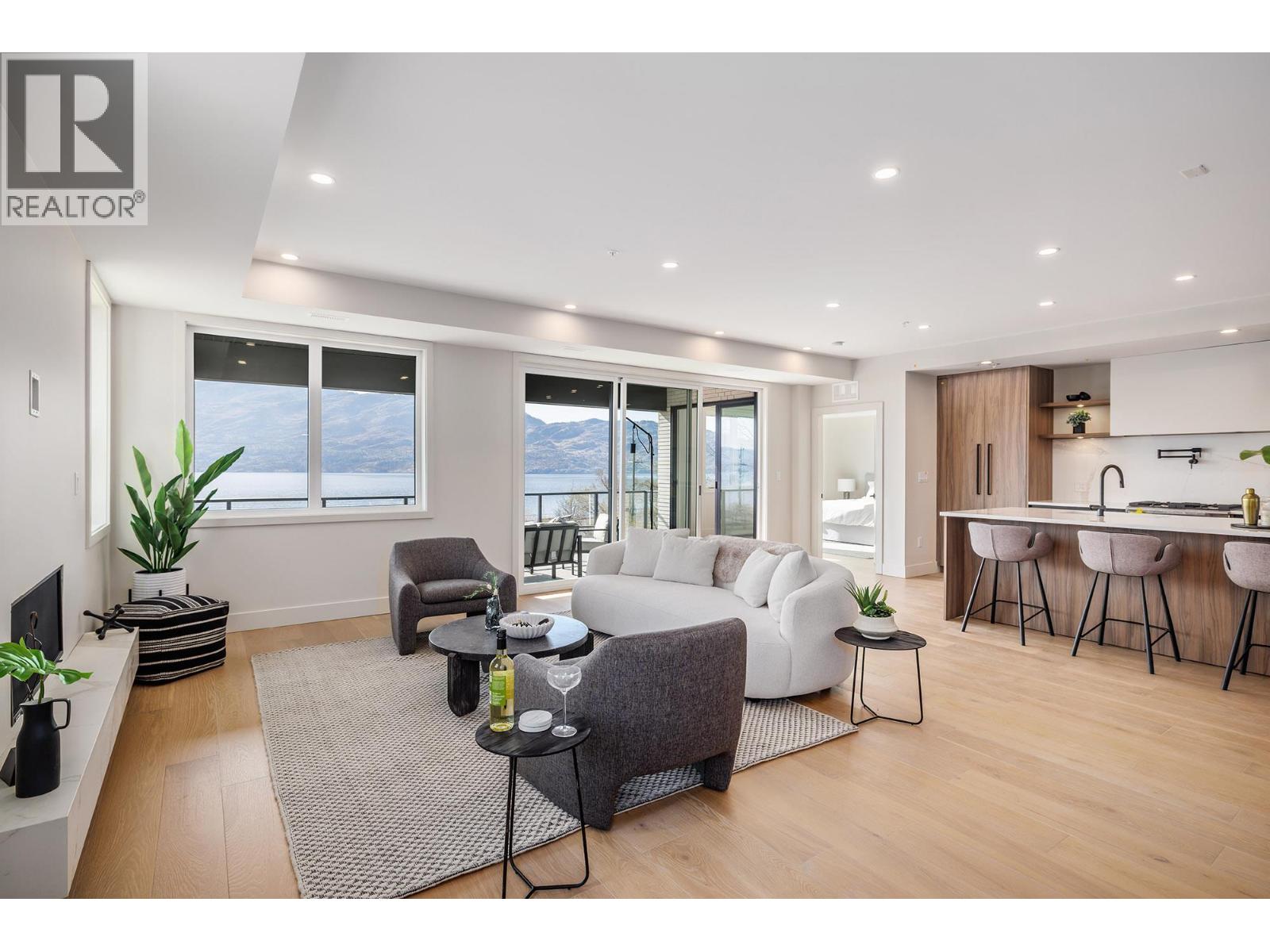 5304 Buchanan Road Unit# 301, Peachland