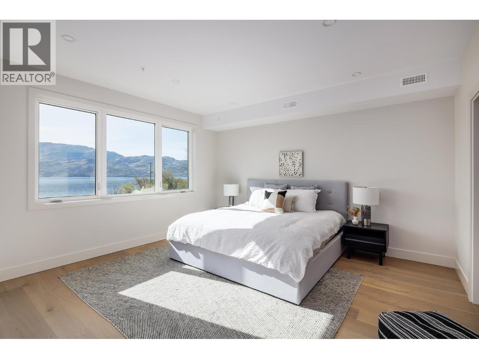 5304 Buchanan Road Unit# 301, Peachland