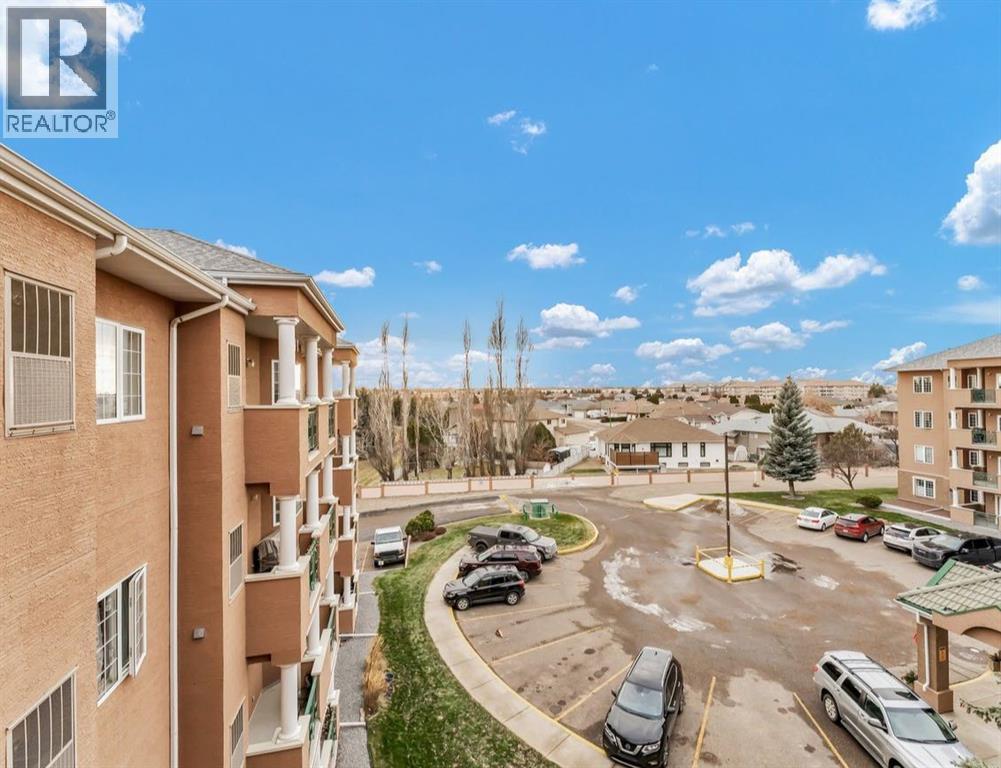 
          278 Park Meadows Drive Southeast
            <br/>
            <span>Medicine Hat</span>
            , 
            <span>AB</span>
             <span>T1B4J1</span>
         - Photo 34