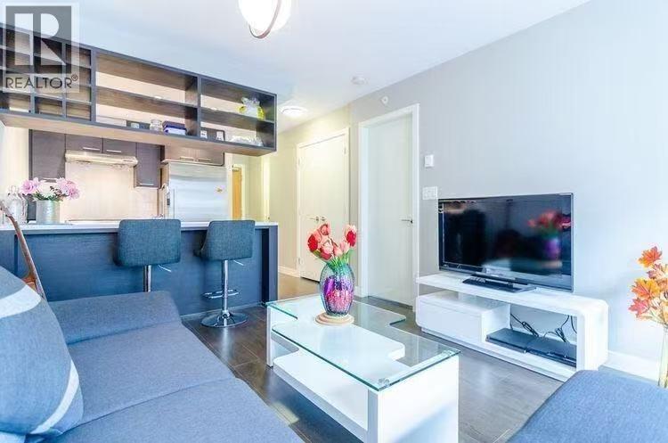 1805 6288 NO. 3 ROAD