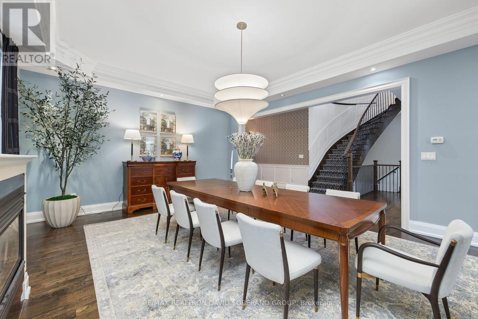 3 DUNSMORE GARDENS - 8