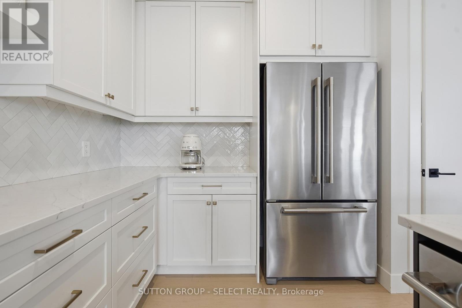 1886 FOUNTAIN GRASS DRIVE Property Photo