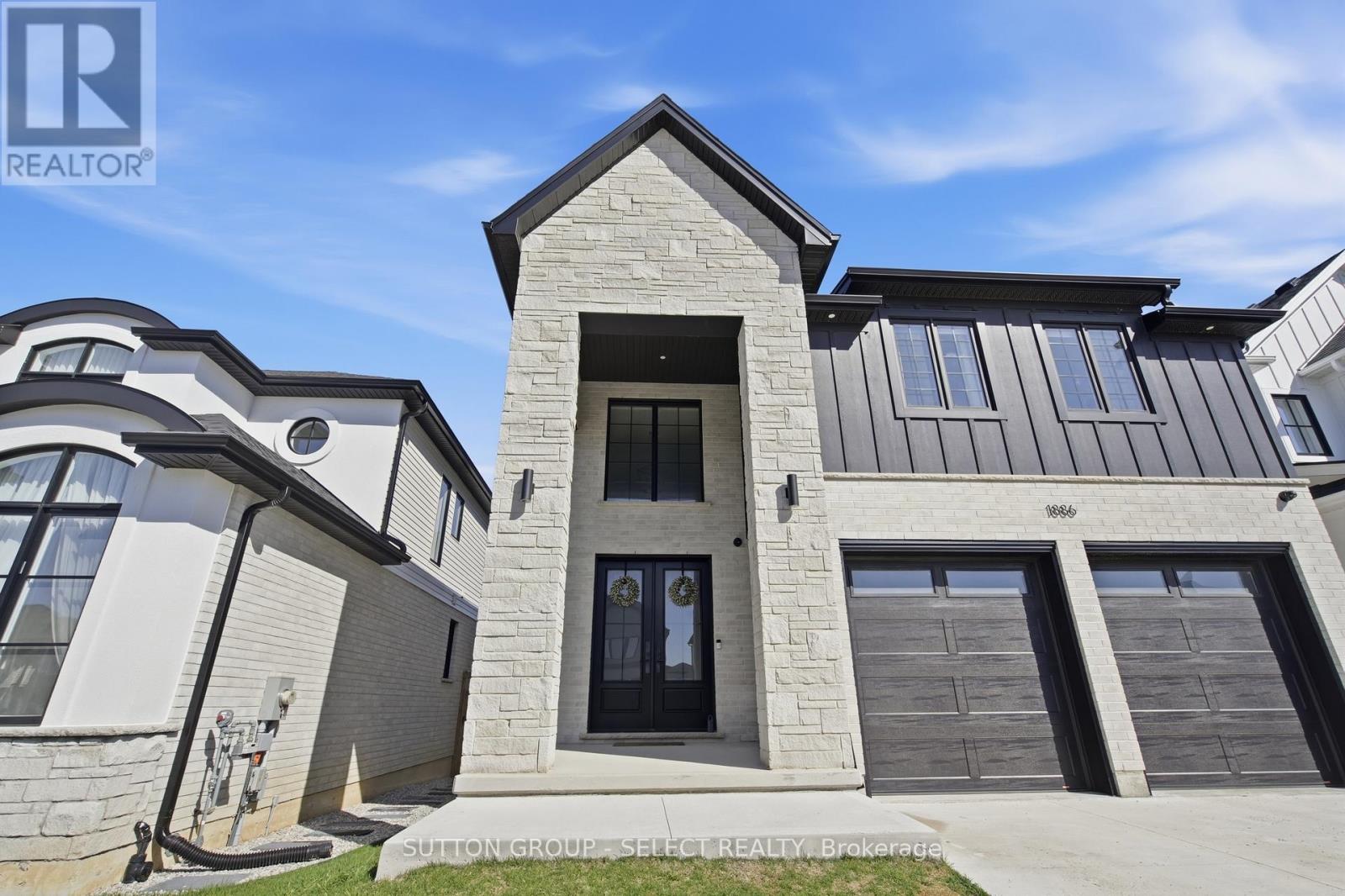 1886 FOUNTAIN GRASS DRIVE Property Photo