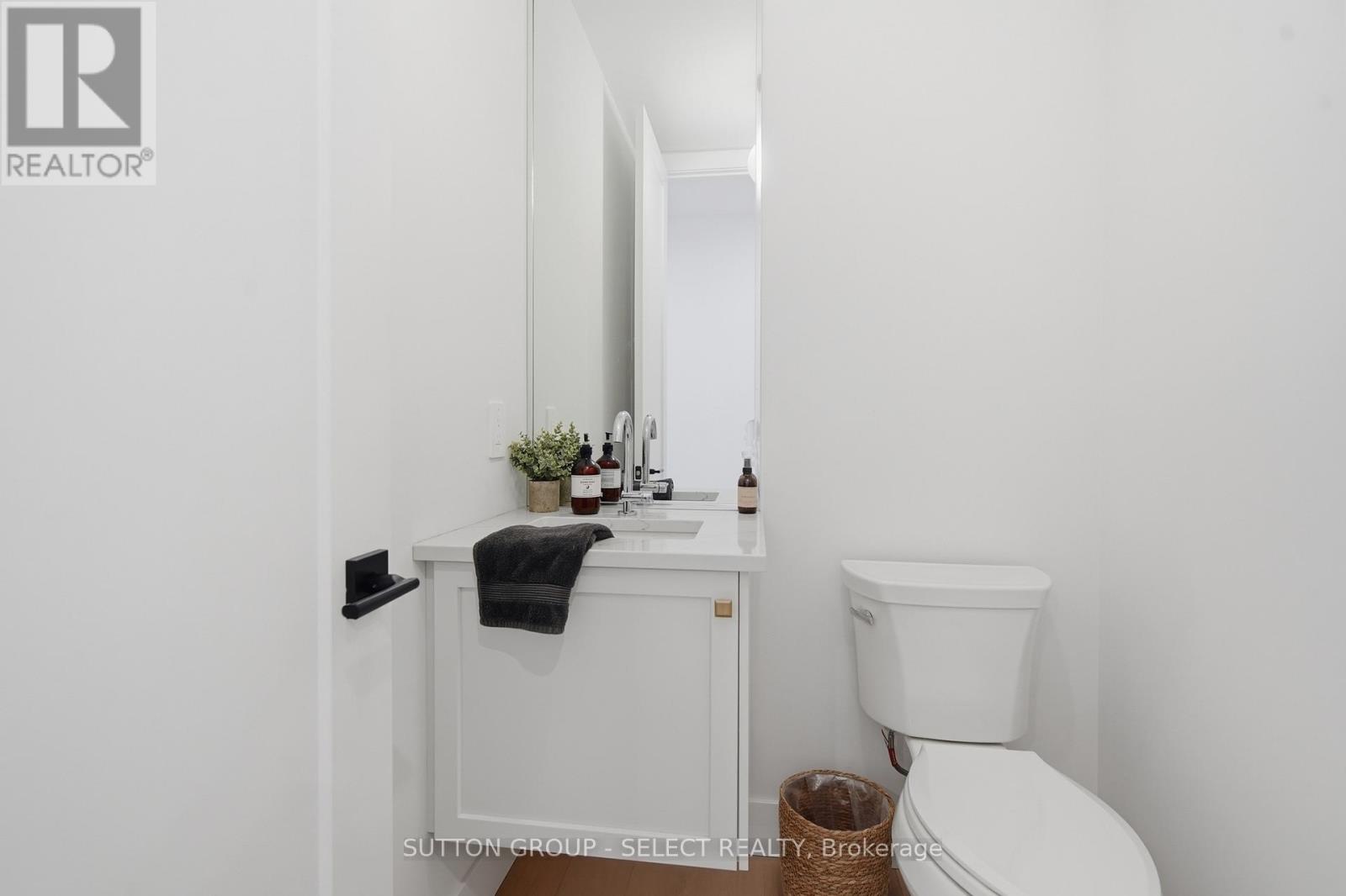 1886 FOUNTAIN GRASS DRIVE Property Photo