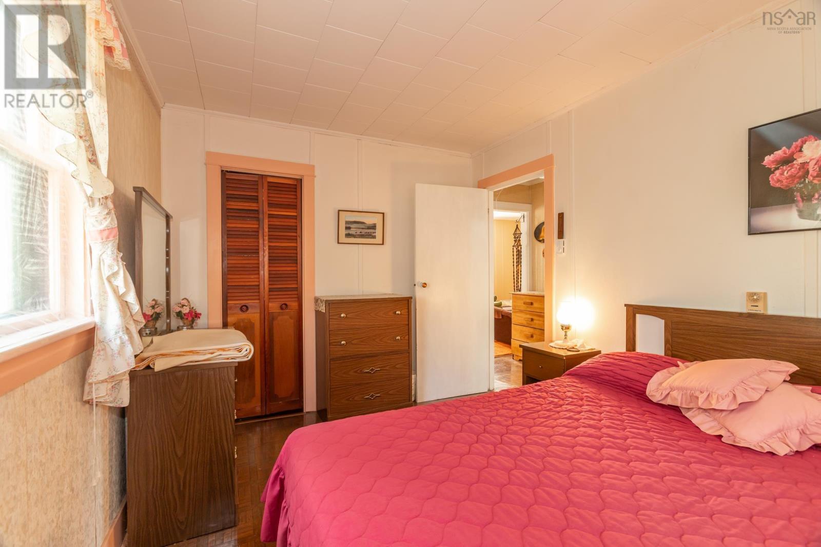 Property 19 of 29 of 15 Shore Road