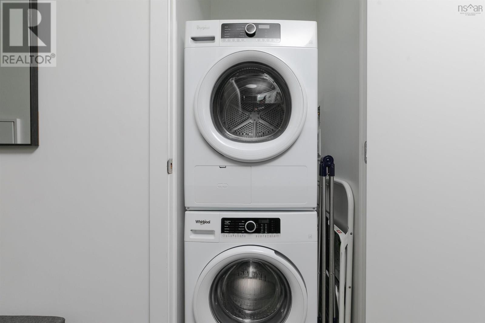 Property 12 of 47 of 503 1048 Wellington Street