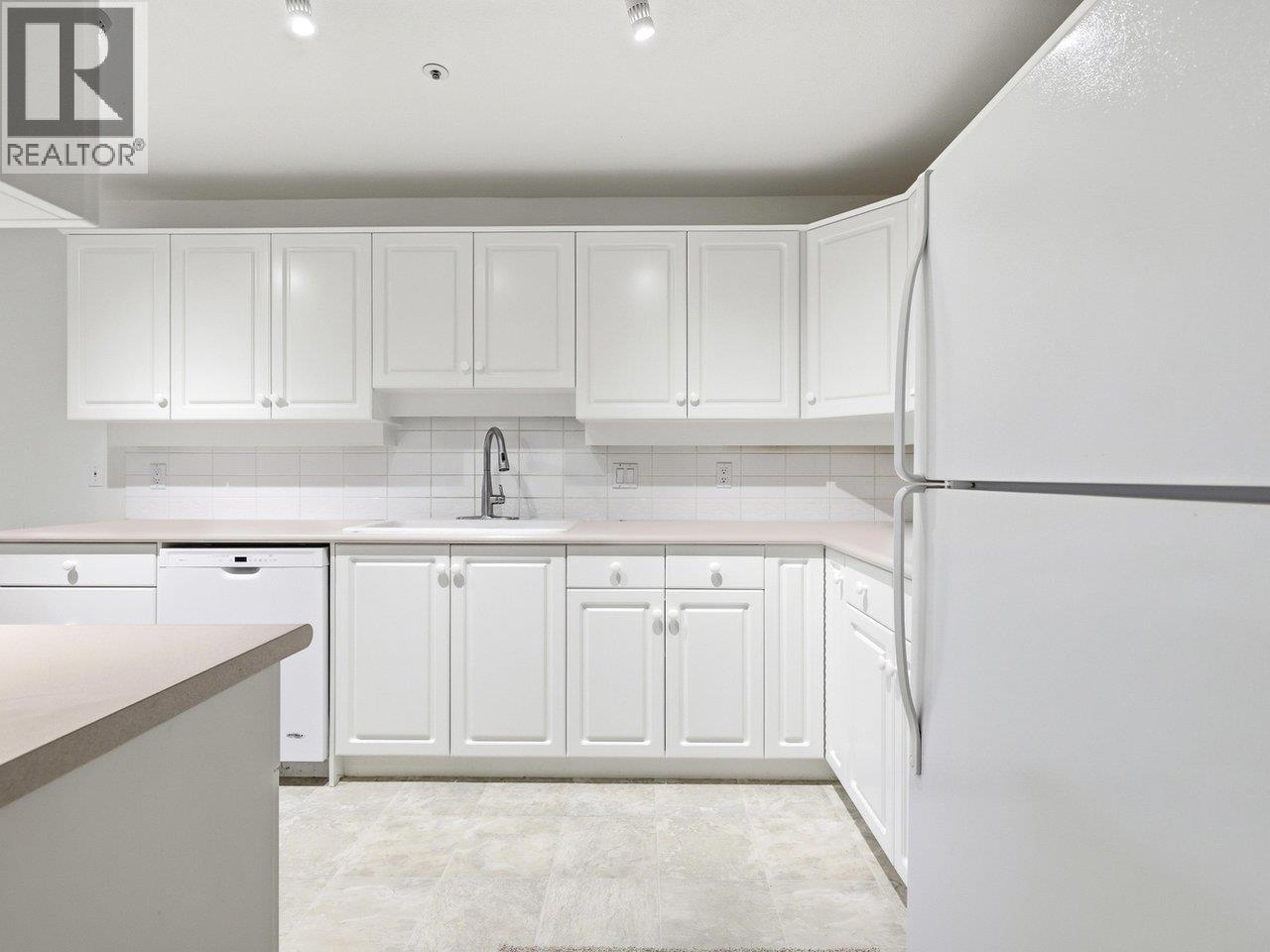 #101N-1100 56 Street, Delta